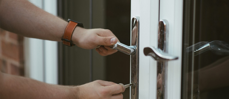 24 hour key locksmith Madera Acres
